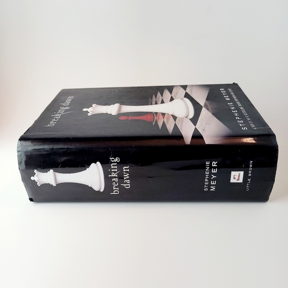 Breaking Dawn, The Twilight Saga Book 4 (Hardcover) - Picture 6 of 11